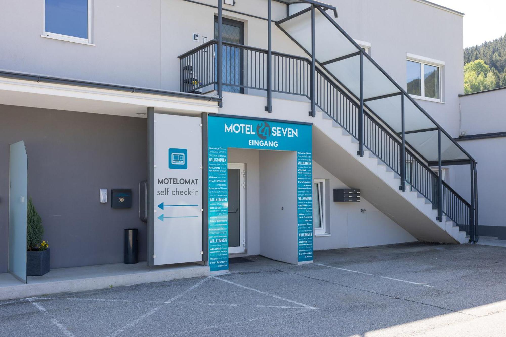 Motel24Seven Bruck an der Mur Exterior photo
